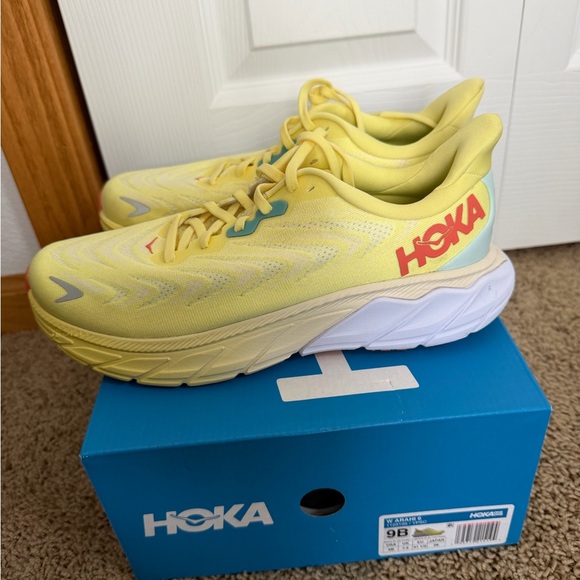 Hoka One One Arahi 6 - Yellow - Picture 5 of 6